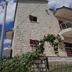 Eglent'S Tourist House